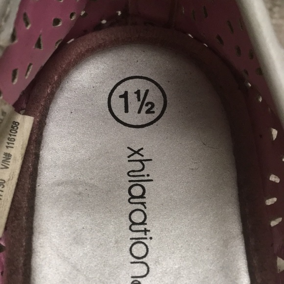 Shoes - Picture 4 of 4